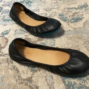 Basically new. Wore top socks the whole time.